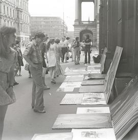 Kiermasz: malarstwo, grafika - prace studentów PWSSP we Wrocławiu