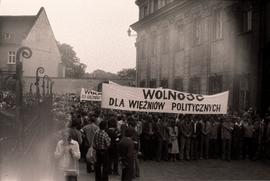 Uwolnić więźniów politycznych