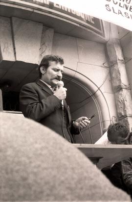Wałęsa na Mazowieckiej