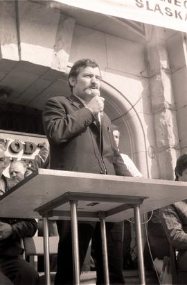 Wałęsa na Mazowieckiej